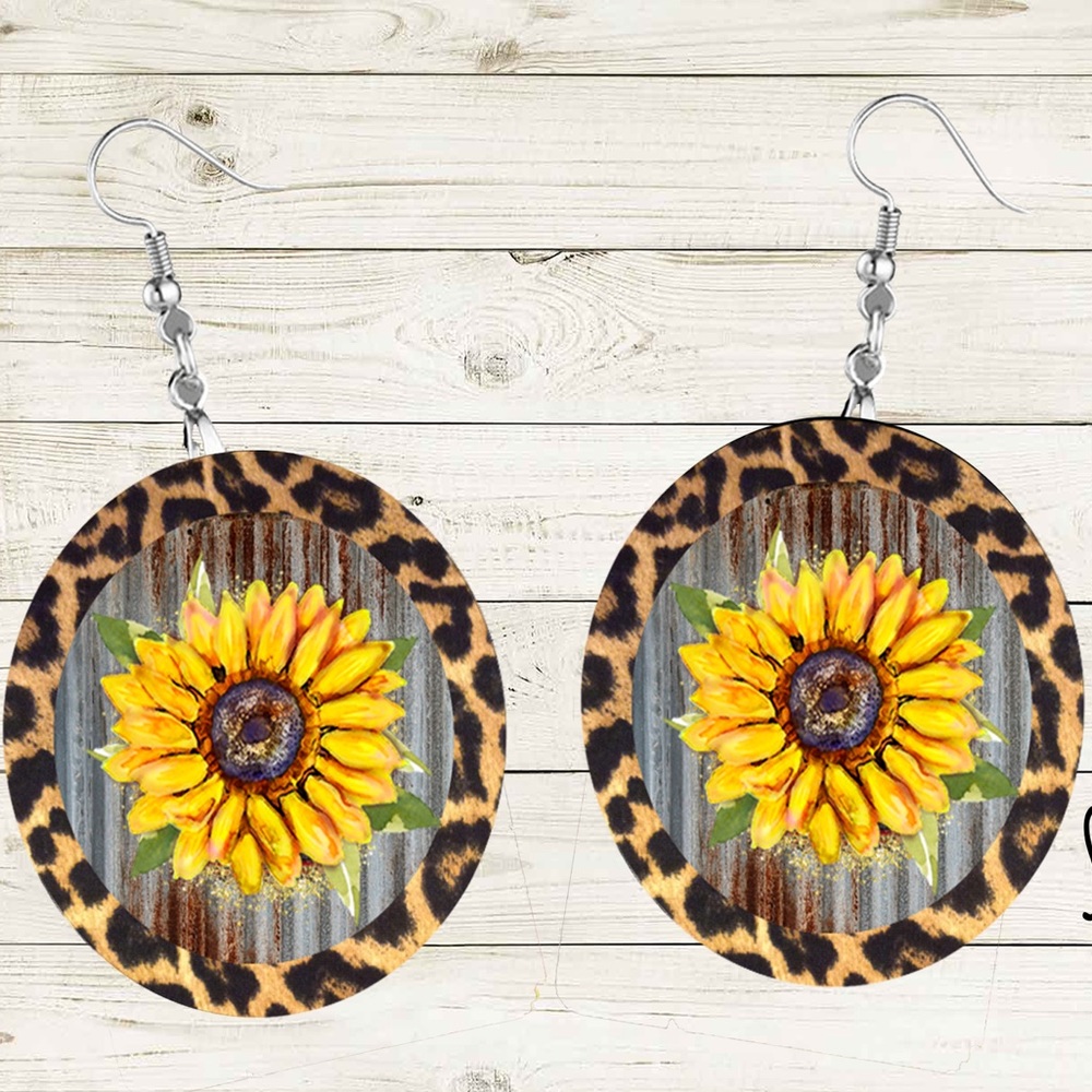 Sunflower on Tin with Cheetah Edge Round Earrings